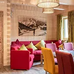 The Kaprun Edition - Luxury Chalets & Style Suites *