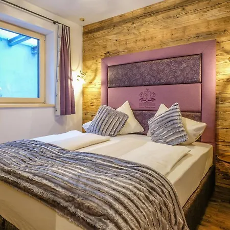 The Edition - Luxury & Style Chalé Kaprun